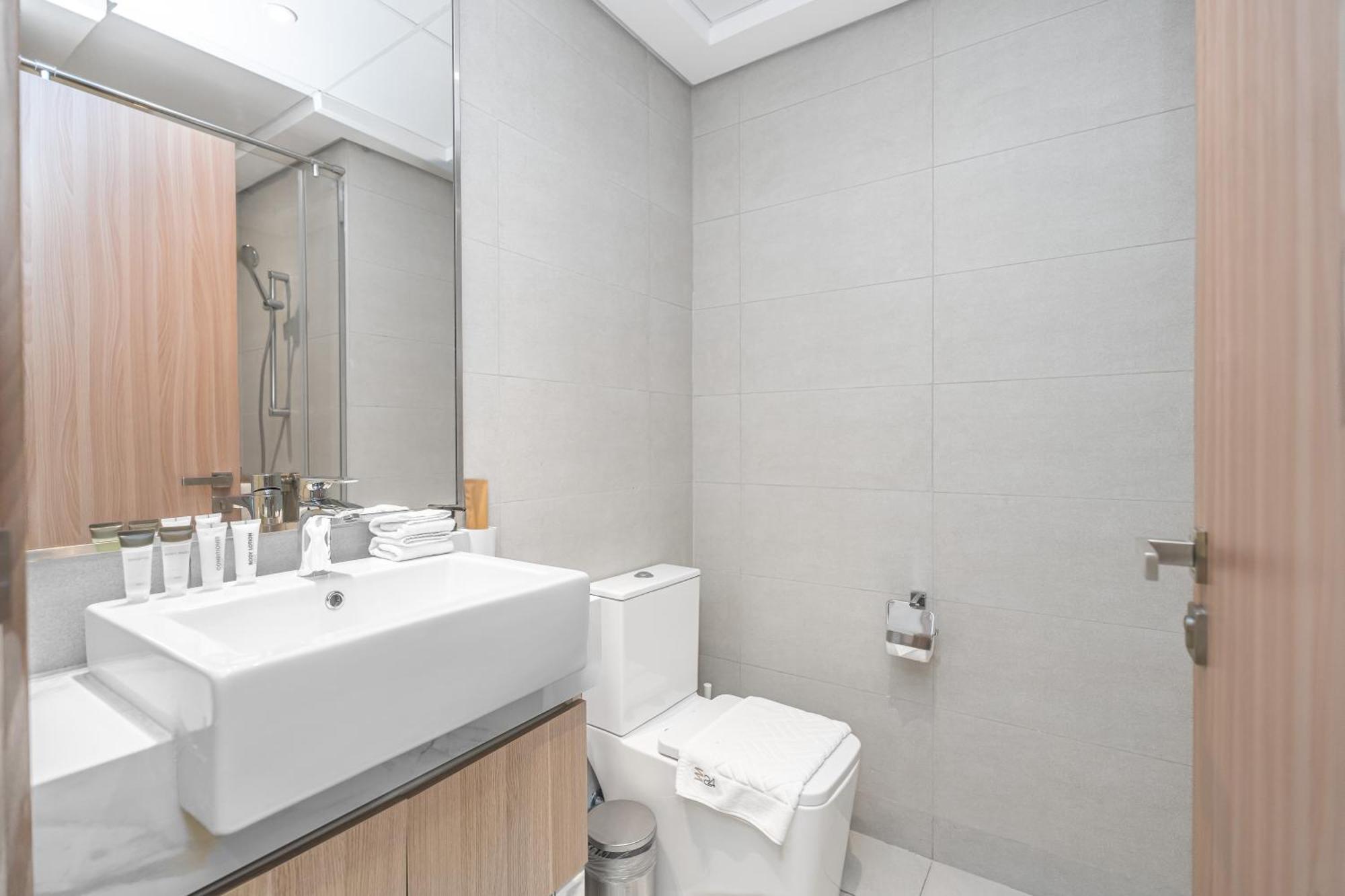 Escape24 Stylish Studio Azizi Riviera 8 Meydan One Dubaï Extérieur photo